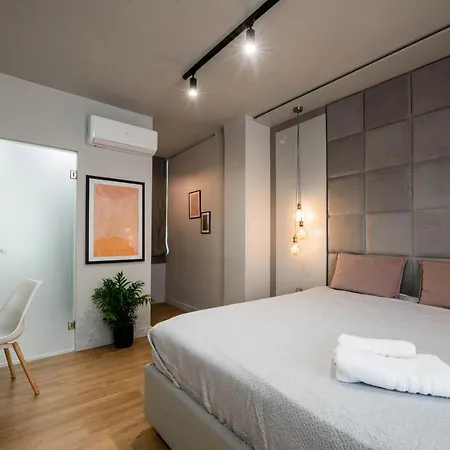 Urban Apartment *